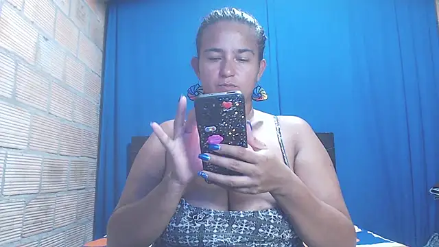 isabella dirty69 online show from 02-12-25, 03:07