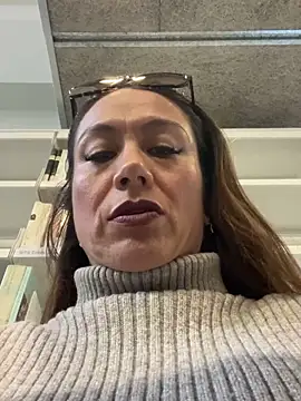 Snapshot of angelitasexy81 chatting on 02-06-25, 02:48 angelitasexy81 online show from 02-06-25, 02:48