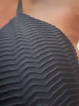 Snapshot of angelitasexy81 chatting on 02-05-25, 03:20 angelitasexy81 online show from 02-05-25, 03:20