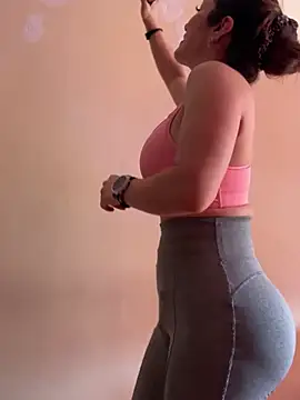 Snapshot of angelitasexy81 chatting on 03-04-25, 11:29 angelitasexy81 online show from 03-04-25, 11:29