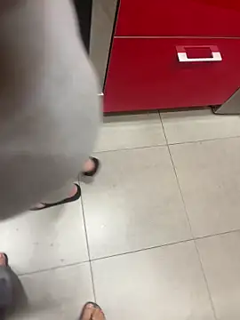 Snapshot of angelitasexy81 chatting on 10-21-25, 10:47 angelitasexy81 online show from 10-21-25, 10:47