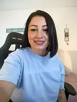 Snapshot of rikaking_ chatting on 07-26-26, 04:36 rikaking online show from 07-26-26, 04:36