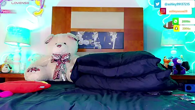 ashley 19xx online show from 10-17-25, 11:06