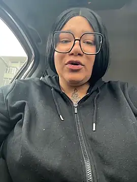 Snapshot of IamSashaLuv chatting on 12-18-25, 10:52 IamSashaLuv online show from 12-18-25, 10:52