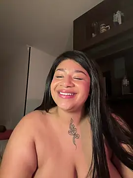 Snapshot of IamSashaLuv chatting on 01-12-25, 07:32 IamSashaLuv online show from 01-12-25, 07:32