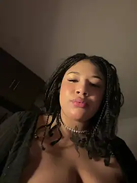 Snapshot of IamSashaLuv chatting on 02-18-25, 06:37 IamSashaLuv online show from 02-18-25, 06:37