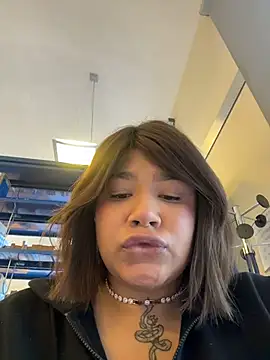 Snapshot of IamSashaLuv chatting on 11-28-25, 09:20 IamSashaLuv online show from 11-28-25, 09:20