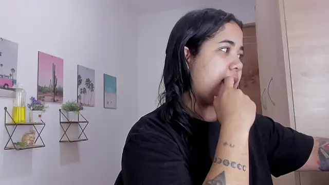 Emma lean online show from 02-20-26, 03:36