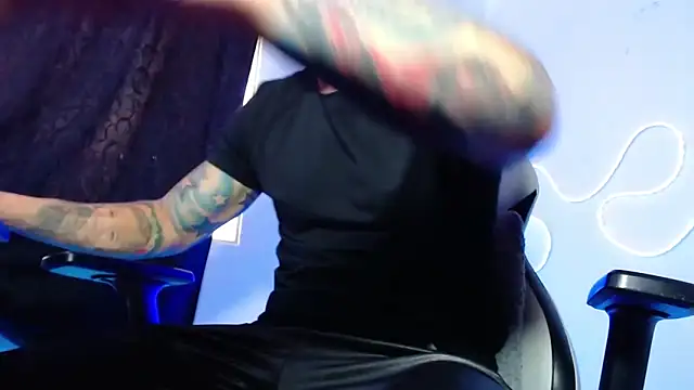 Snapshot of sebastian_horny chatting on 02-01-26, 08:29 sebastian horny online show from 02-01-26, 08:29