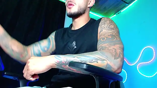 Snapshot of sebastian_horny chatting on 02-13-26, 07:41 sebastian horny online show from 02-13-26, 07:41