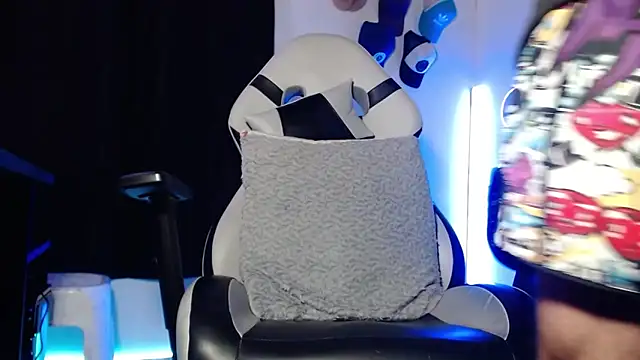 sebastian horny online show from 12-19-25, 10:17