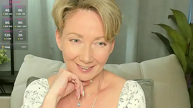 Snapshot of AkexandraFix chatting on 06-08-26, 01:55 AkexandraFix online show from 06-08-26, 01:55