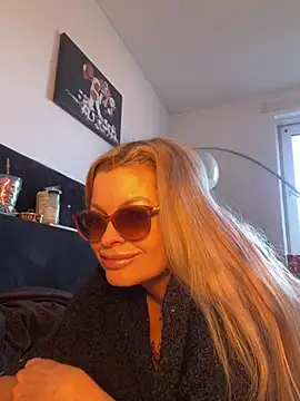 Lisavontease online show from 02-21-26, 08:38