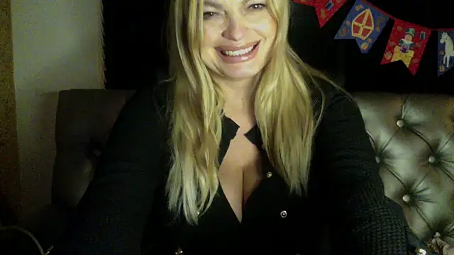 Lisavontease online show from 11-29-25, 10:21
