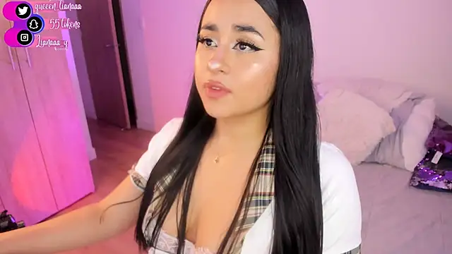 Snapshot of Queen_liana chatting on 01-11-25, 09:26 Queen liana online show from 01-11-25, 09:26