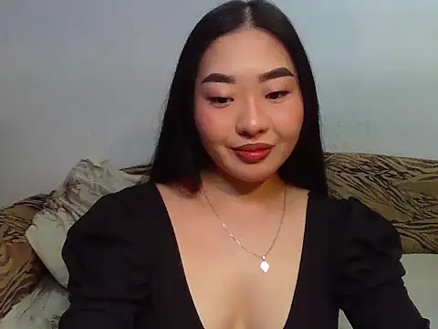Snapshot of Aleksa_Blackdream chatting on 10-19-25, 08:50 Aleksa Blackdream online show from 10-19-25, 08:50