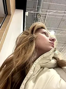 Snapshot of MaryHiggins chatting on 01-16-26, 01:59 MaryHiggins online show from 01-16-26, 01:59