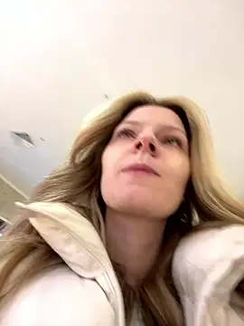 Snapshot of MaryHiggins chatting on 01-08-26, 02:23 MaryHiggins online show from 01-08-26, 02:23