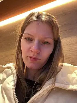 Snapshot of MaryHiggins chatting on 01-15-26, 06:50 MaryHiggins online show from 01-15-26, 06:50