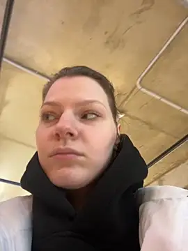 Snapshot of MaryHiggins chatting on 11-08-25, 01:25 MaryHiggins online show from 11-08-25, 01:25