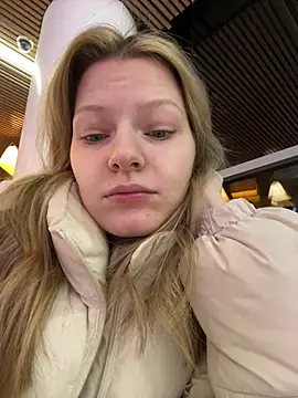 Snapshot of MaryHiggins chatting on 01-12-26, 04:58 MaryHiggins online show from 01-12-26, 04:58