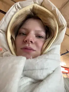 Snapshot of MaryHiggins chatting on 02-15-26, 12:37 MaryHiggins online show from 02-15-26, 12:37