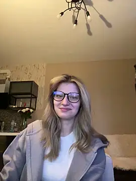 Snapshot of MaryHiggins chatting on 02-12-26, 02:28 MaryHiggins online show from 02-12-26, 02:28