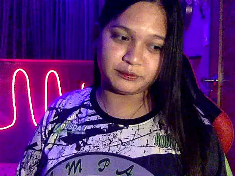 EmpressYna online show from 10-25-25, 01:16