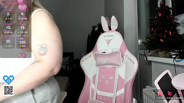 Snapshot of B_Ratz chatting on 11-30-25, 02:45 B Ratz online show from 11-30-25, 02:45