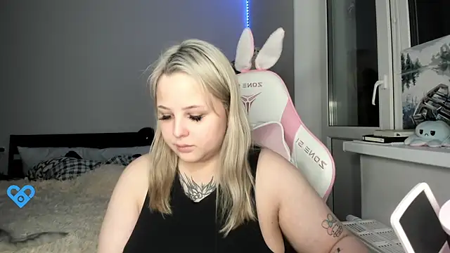 Snapshot of B_Ratz chatting on 11-02-25, 06:57 B Ratz online show from 11-02-25, 06:57