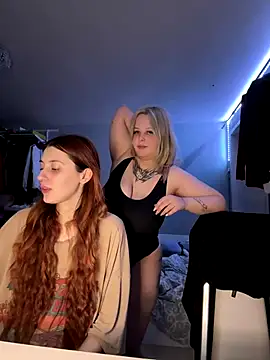 Snapshot of B_Ratz chatting on 11-09-25, 08:13 B Ratz online show from 11-09-25, 08:13