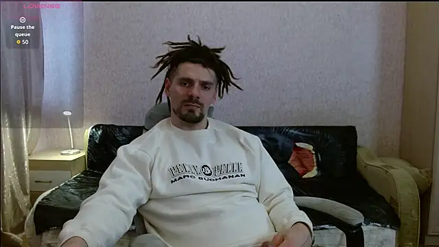 Aestheticguy101 online show from 04-13-26, 01:48
