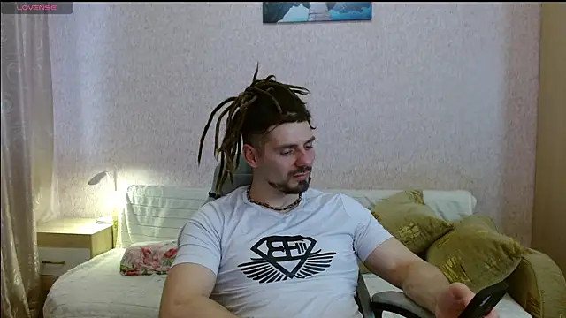 Aestheticguy101 online show from 04-10-26, 03:08