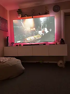 Snapshot of BasedCoook chatting on 10-19-25, 07:16 BasedCoook online show from 10-19-25, 07:16