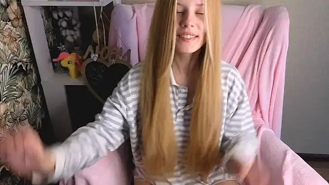Snapshot of sarakaell chatting on 07-11-26, 02:34 sarakaell online show from 07-11-26, 02:34