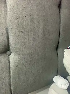 Snapshot of vellaAngel chatting on 02-28-25, 02:31 vellaAngel online show from 02-28-25, 02:31