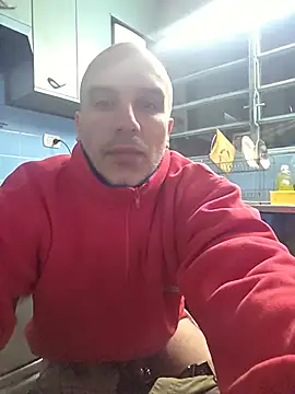 Snapshot of Dario618 chatting on 06-24-26, 02:43 Dario618 online show from 06-24-26, 02:43