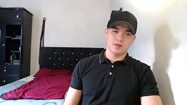 Snapshot of suckmydickbitch97 chatting on 10-02-25, 11:35 suckmydickbitch97 online show from 10-02-25, 11:35
