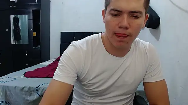 suckmydickbitch97 online show from 11-12-25, 12:42