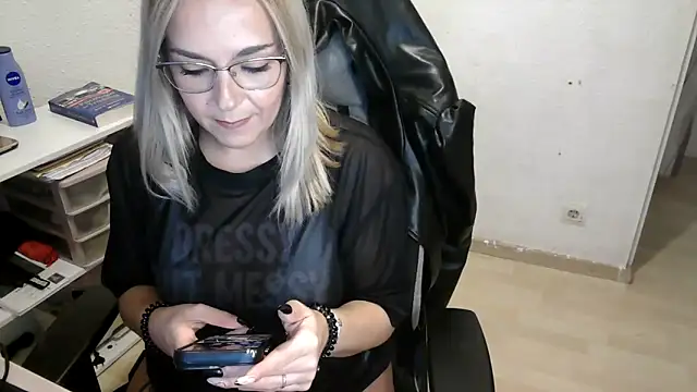 bekka   online show from 02-28-26, 08:19