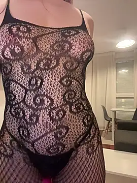 redheaddoll22 online show from 03-10-26, 08:18