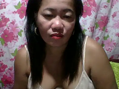 pinaySandra online show from 10-18-25, 01:13