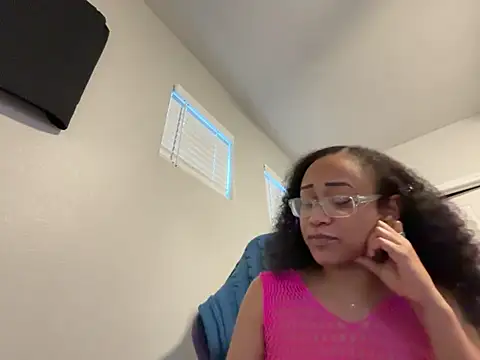 RylHoneyy online show from 02-10-26, 12:53