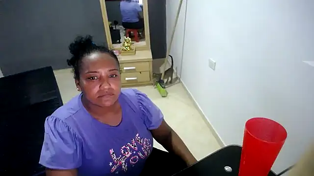 Snapshot of marysol83 chatting on 05-15-26, 11:47 marysol83 online show from 05-15-26, 11:47