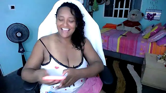 marysol83 online show from 12-18-25, 03:22