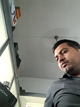 vansh1802 online show from 04-10-26, 05:03