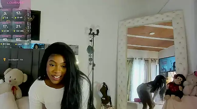 HannaEbony7 online show from 03-07-25, 04:00