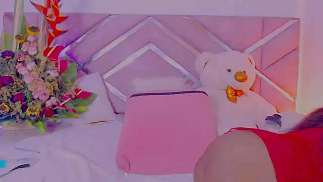 Nia Pratt online show from 02-14-25, 08:48