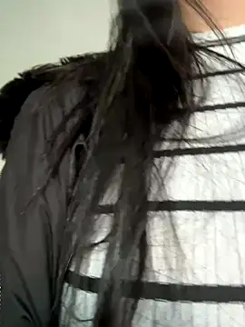 Snapshot of WHAAATTTTTTTTTT chatting on 12-18-25, 02:21 WHAAATTTTTTTTTT online show from 12-18-25, 02:21