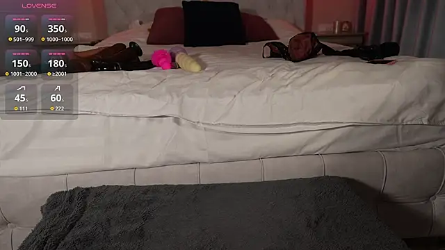 tinna angel online show from 03-26-26, 10:46